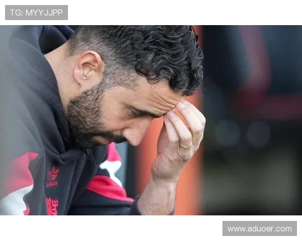 曼联官宣三人伤缺,阿莫林透露库尼亚复出日期!遇一周双赛新挑战