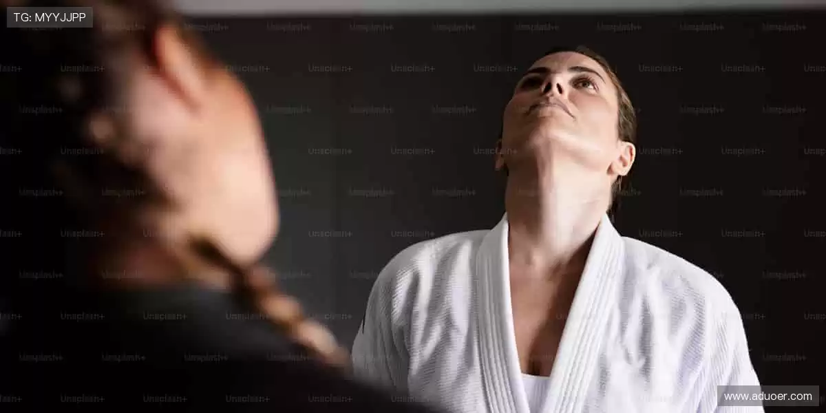 🚴 运动不止，探索无限可能，从一双专业跑鞋开始！👟